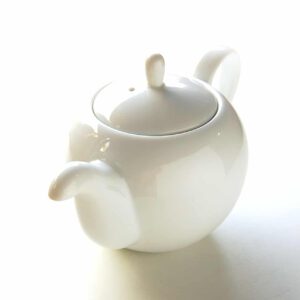 825033535 teapot 001.jpg